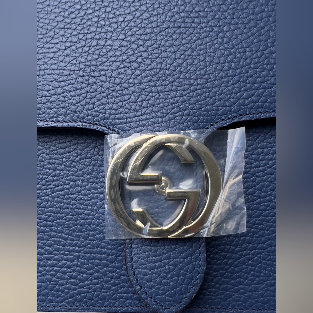 Authentic Gucci Leather Interlocking GG Shoulder Bag New Never Been Used… - Picture 5 of 13